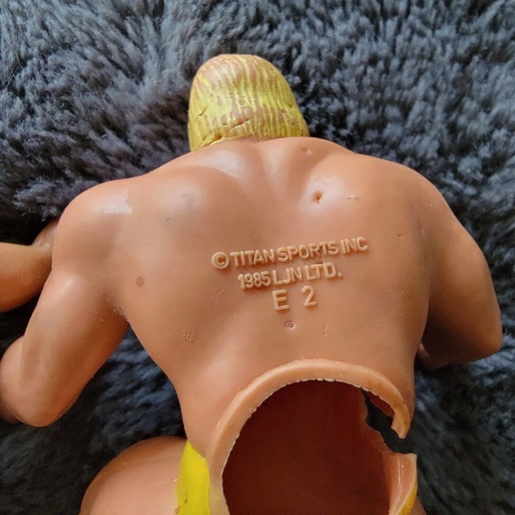 Vintage 80s WWF LJN Thumb Wrestler - Nikolai Volkoff - Hulk Hogan 1985 Toy - Picture 6 of 7